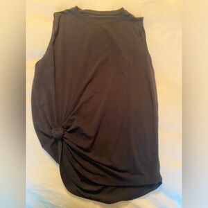 Knotted Lululemon Tank size 4